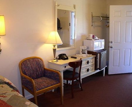 Hacienda Motel Alturas Room photo